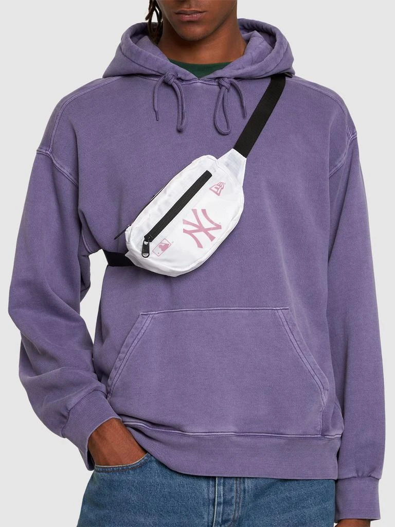 商品New Era|Printed Logo Micro Belt Bag,价格¥77,第1张图片详细描述