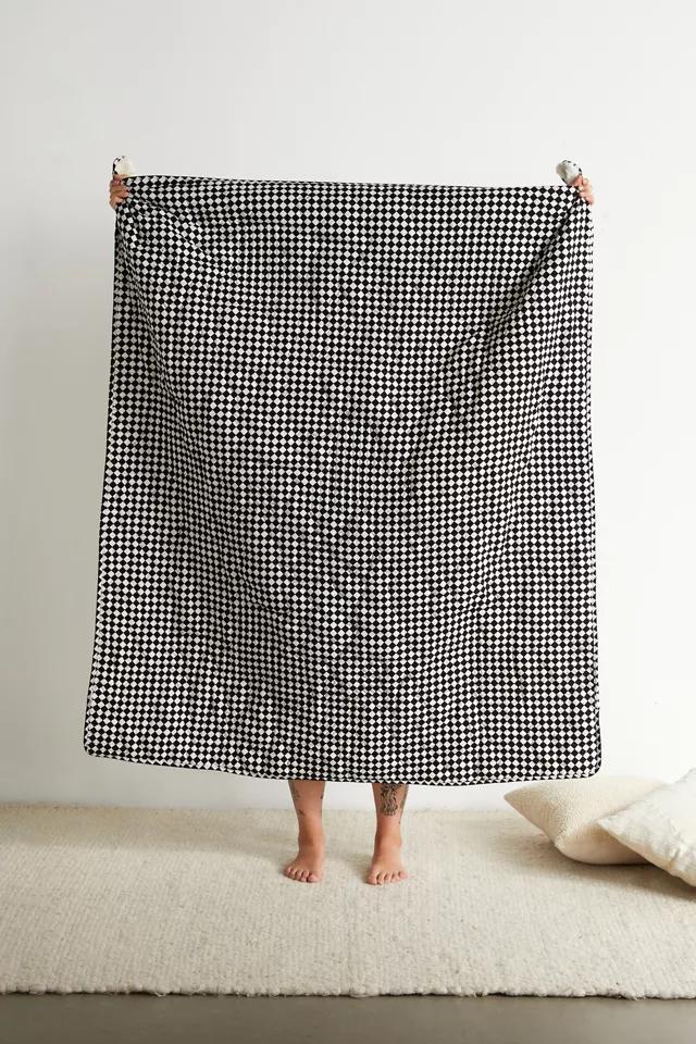 商品Urban Outfitters|Woodland Trees Throw Blanket,价格¥496,第4张图片详细描述