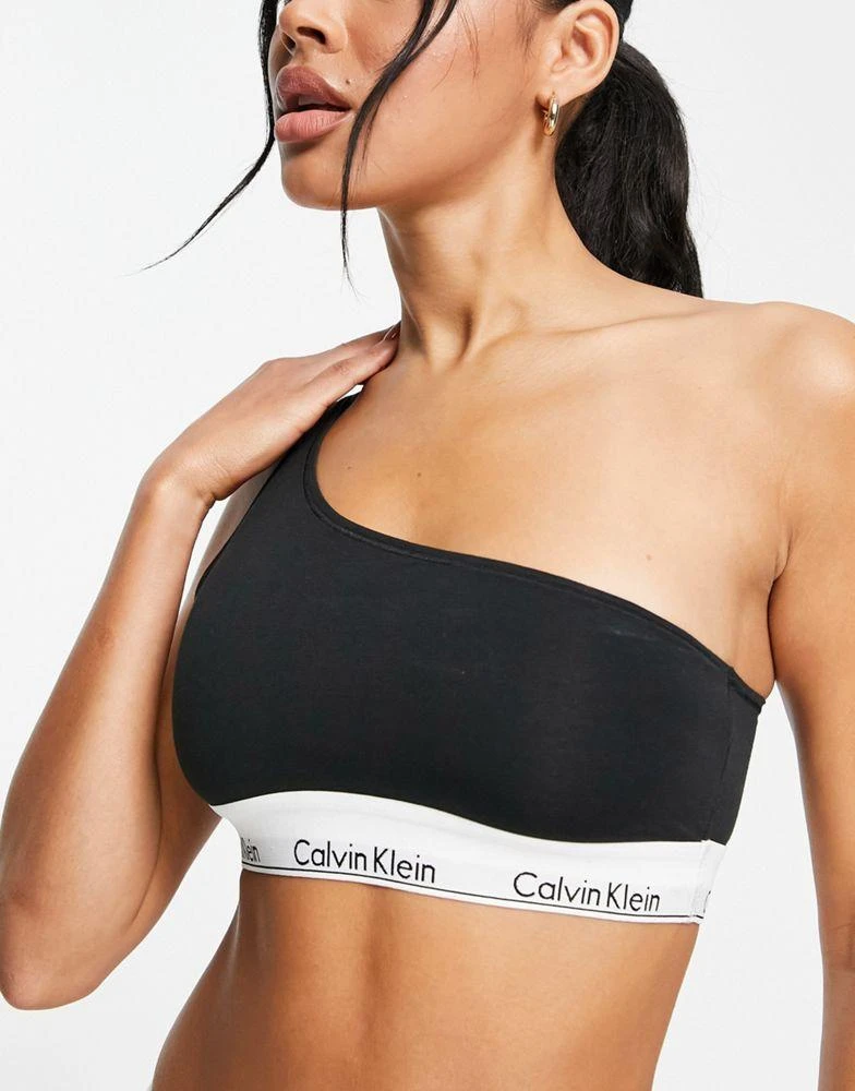 商品Calvin Klein|Calvin Klein Modern Cotton one shoulder unlined bralette in black,价格¥324,第3张图片详细描述