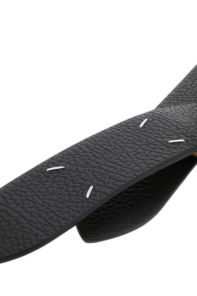 商品MAISON MARGIELA|Maison Margiela Four-Stitch Logo Detailed Belt,价格¥1867,第3张图片详细描述