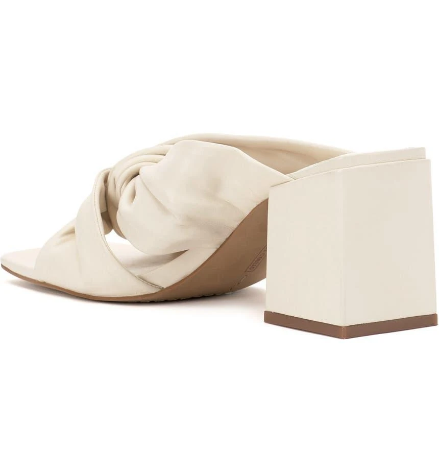 商品Vince Camuto|Jenabie Sandal,价格¥286,第2张图片详细描述