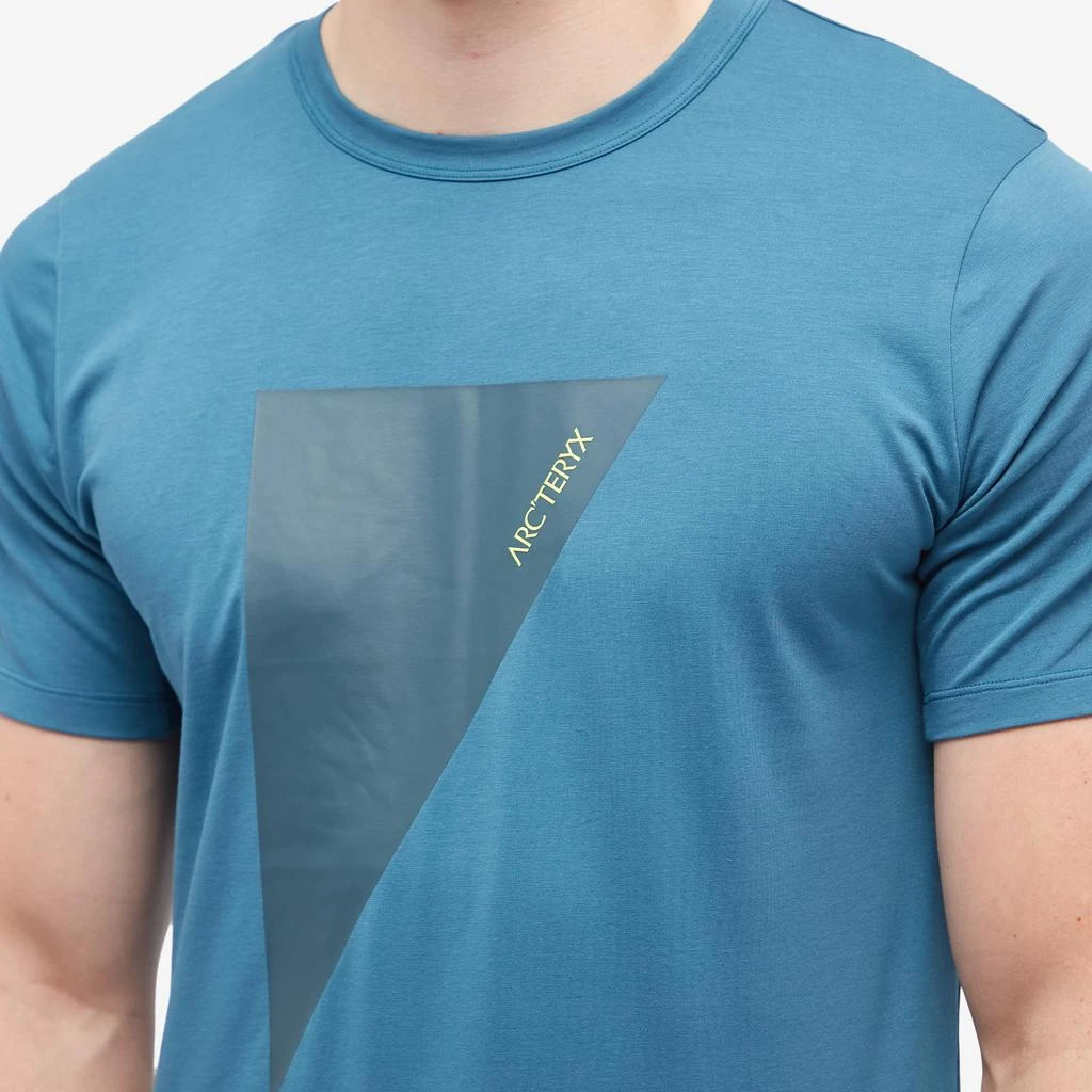 商品Arc'teryx|Arc'teryx Captive Arc'postrophe Word T-Shirt,价格¥609,第5张图片详细描述