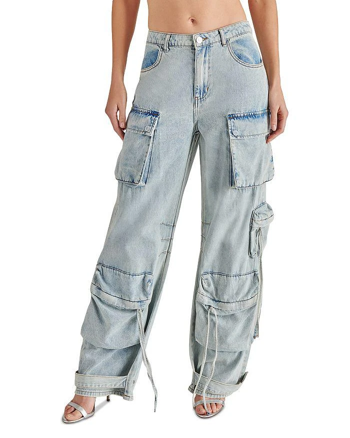 商品Steve Madden|Duo Cargo Jeans in Light Blue,价格¥874,第1张图片详细描述