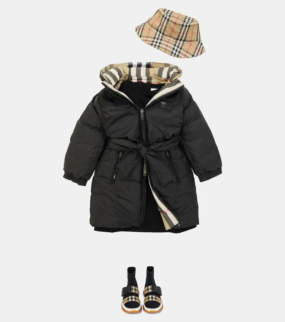 商品Burberry|正反两穿尼龙羽绒大衣,价格¥7244,第2张图片详细描述