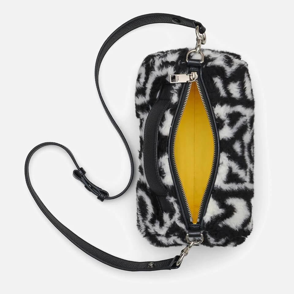 商品Marc Jacobs|Marc Jacobs The Monogram Teddy Duffle Bag,价格¥1561,第4张图片详细描述