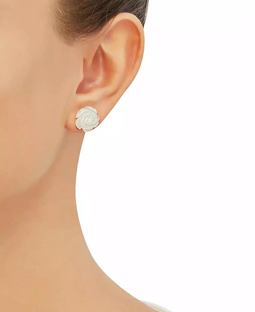 商品Macy's|Mother-of-Pearl Flower Stud Earrings in 10k Gold,价格¥281,第2张图片详细描述