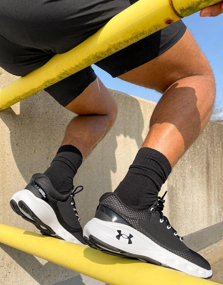 商品Under Armour|Under Armour Run Charged Vantage 2 trainers in black and white,价格¥484,第3张图片详细描述