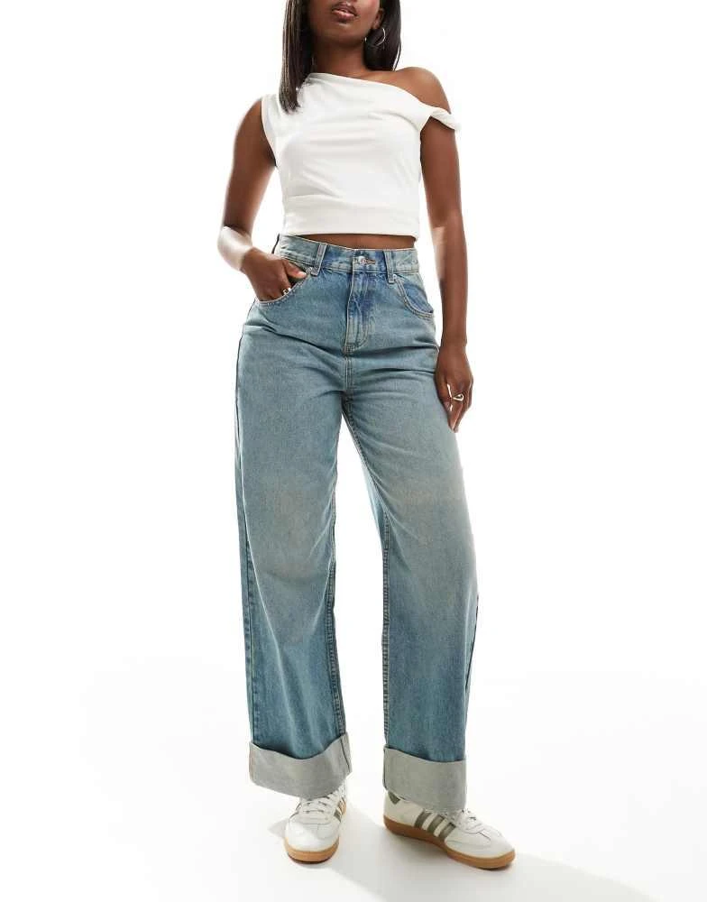 商品ASOS|ASOS DESIGN loose jeans with deep turn up cuff in pale wash,价格¥335,第1张图片