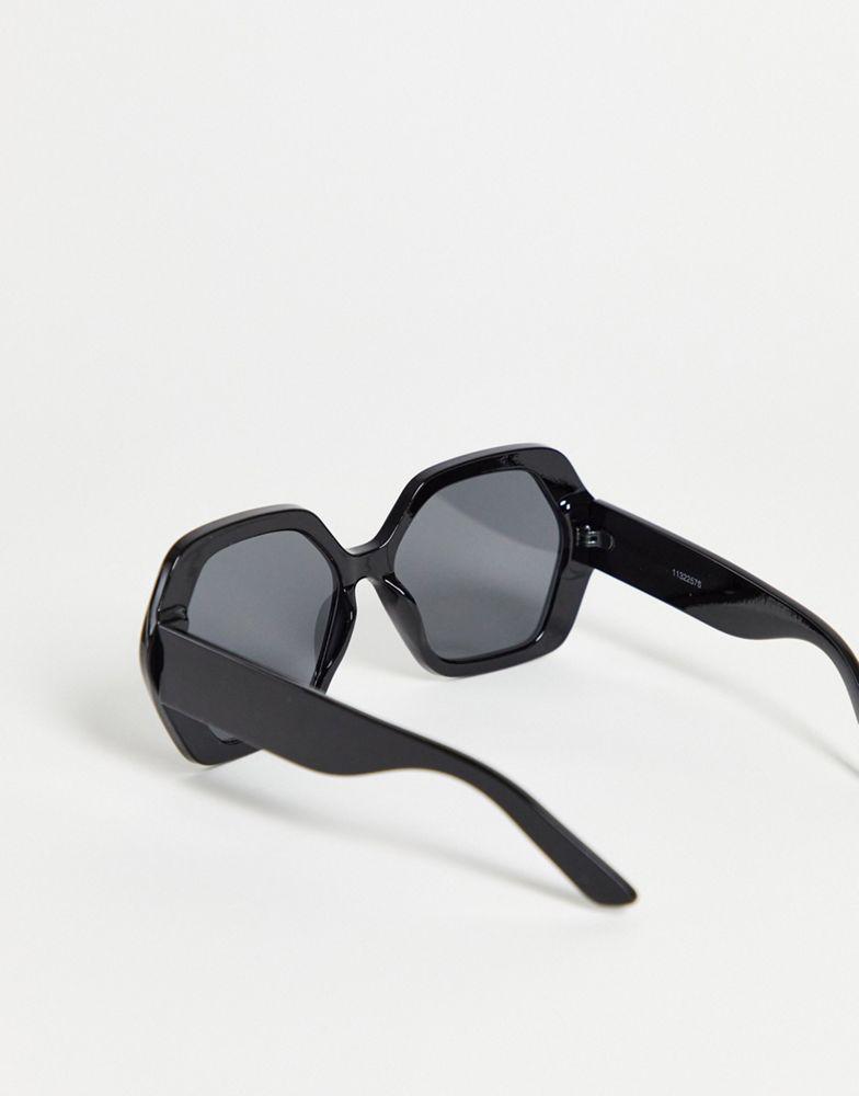 ASOS DESIGN frame hexagon oversized 70s sunglasses in black - BLACK商品第2张图片规格展示