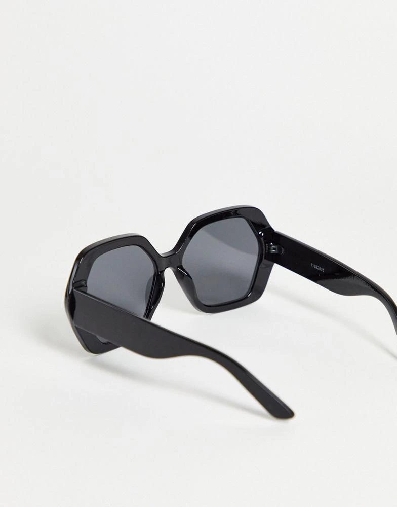 商品ASOS|ASOS DESIGN frame hexagon oversized 70s sunglasses in black - BLACK,价格¥51,第2张图片详细描述