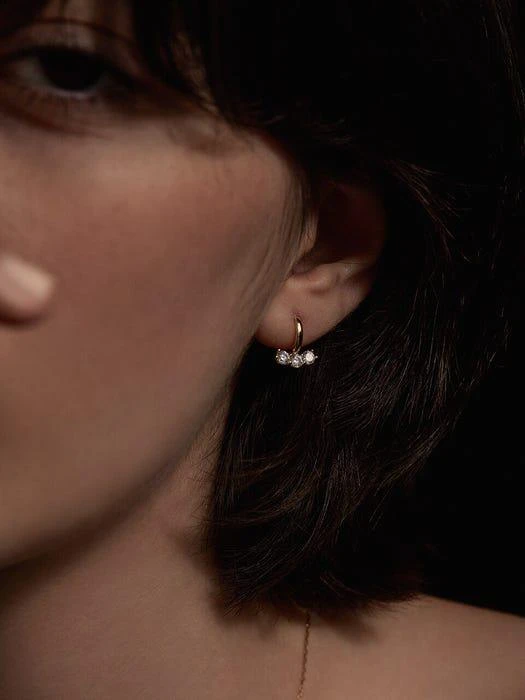 商品LUNNE|10k Gold Triple Stone Hoop Earrings,价格¥929,第1张图片