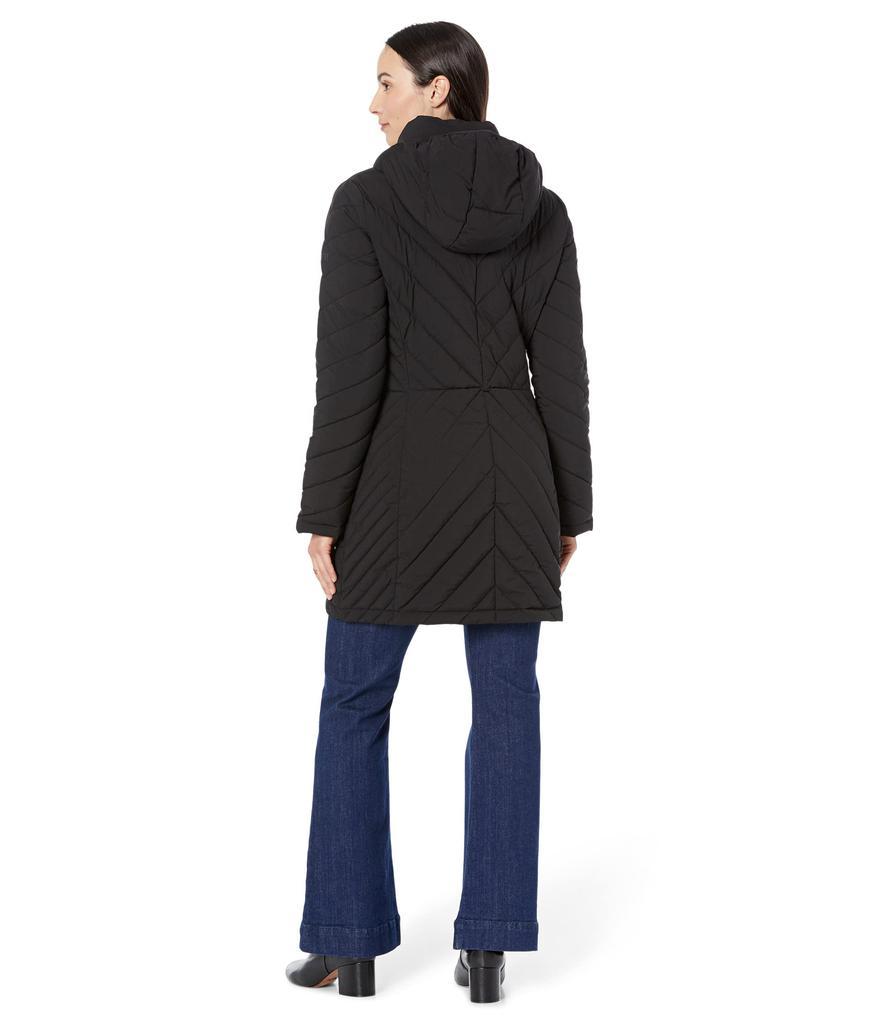 商品DKNY|Zip Front Packable,价格¥1866,第4张图片详细描述
