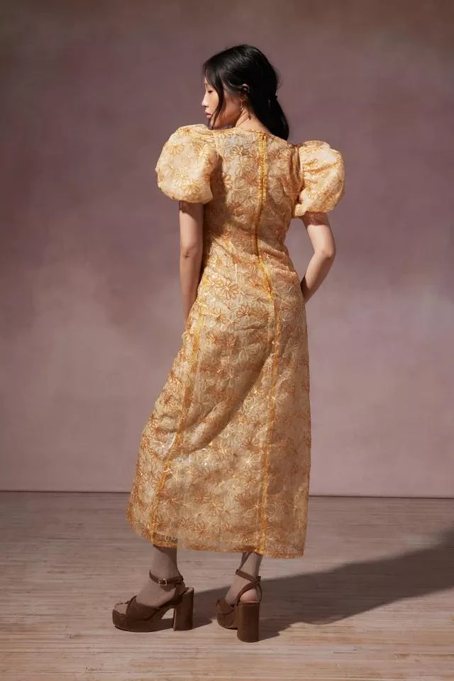 商品Sister Jane|Sister Jane Dream Garden Sequin Floral Midi Dress,价格¥604,第4张图片详细描述