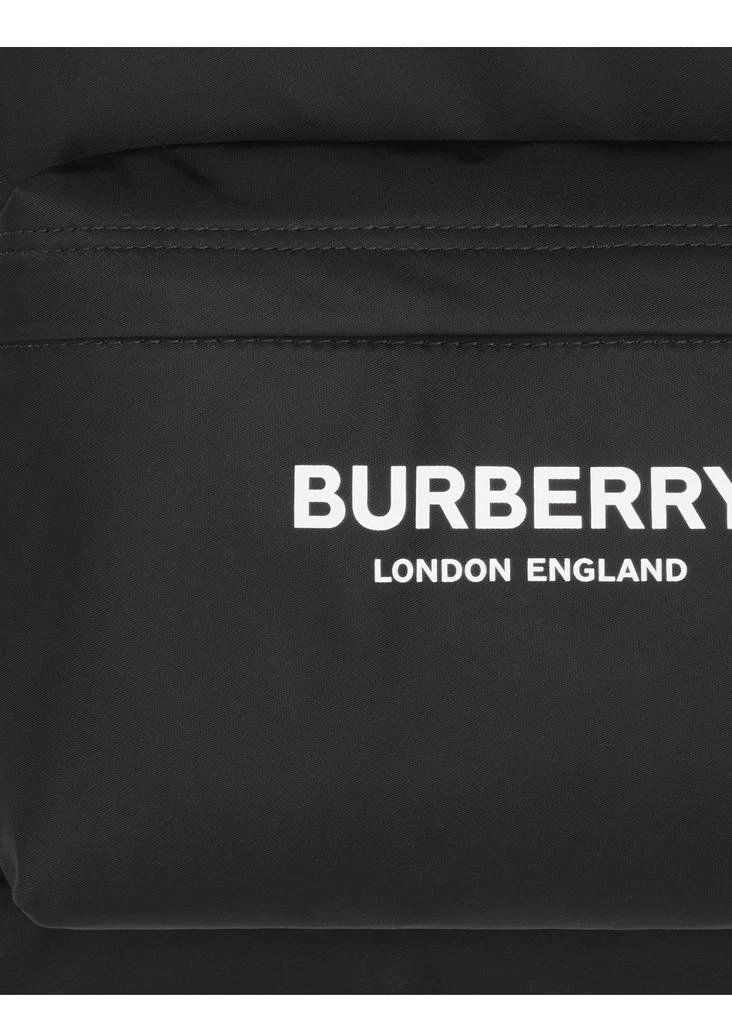 商品Burberry|Logo print econylÂ® backpack,价格¥8687,第2张图片详细描述