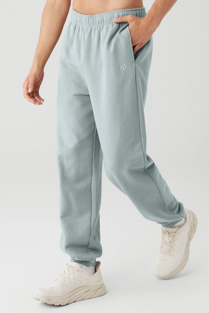 商品Alo|Accolade Sweatpant - Cosmic Grey,价格¥885,第3张图片详细描述