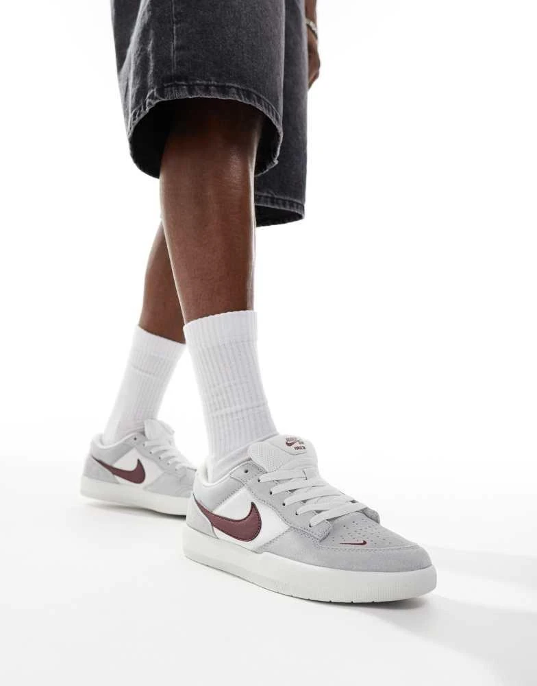 商品NIKE|Nike SB Force 58 trainers in grey and red,价格¥435,第1张图片