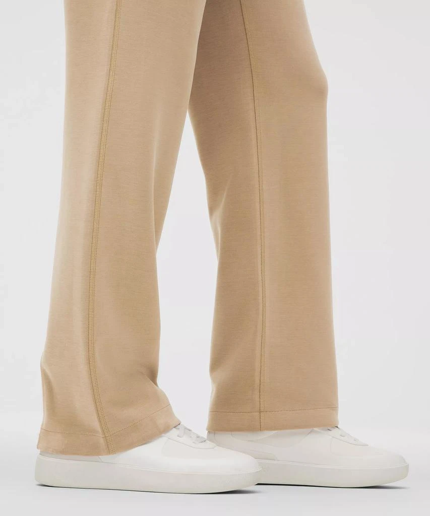 Softstreme High-Rise Straight-Leg Pant *Regular 商品