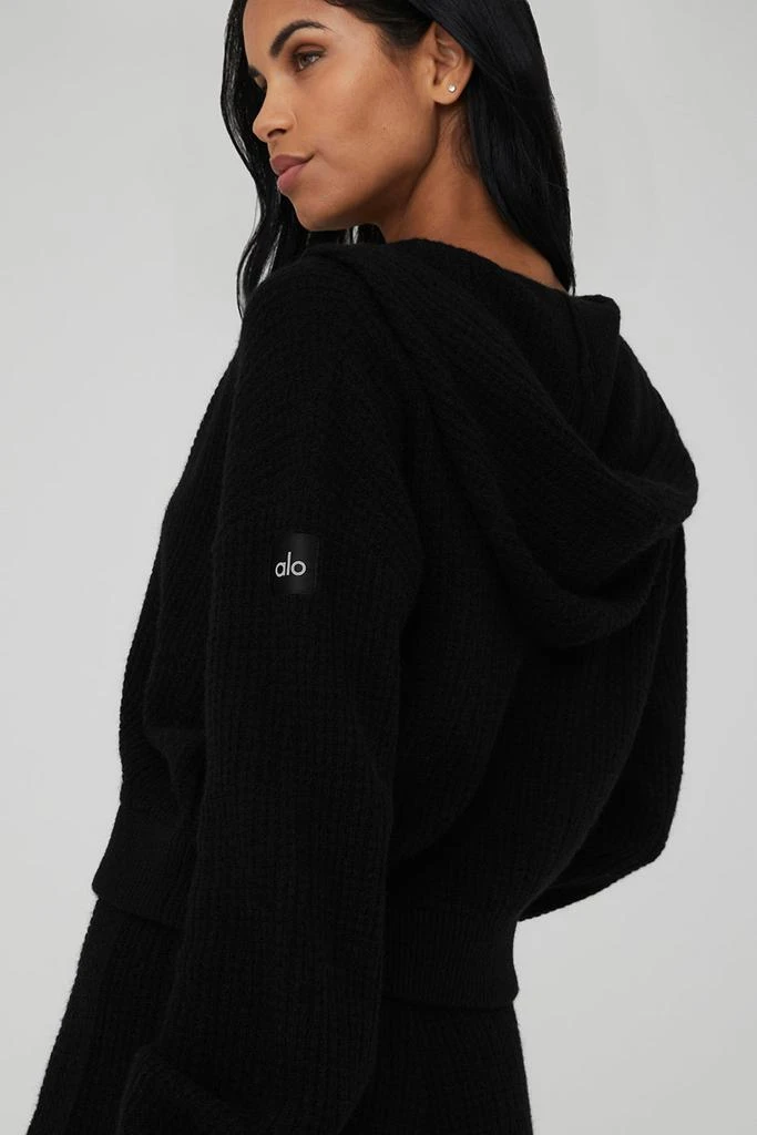 商品Alo|Cashmere Plush Waffle Full Zip Hoodie - Black,价格¥2609,第4张图片详细描述