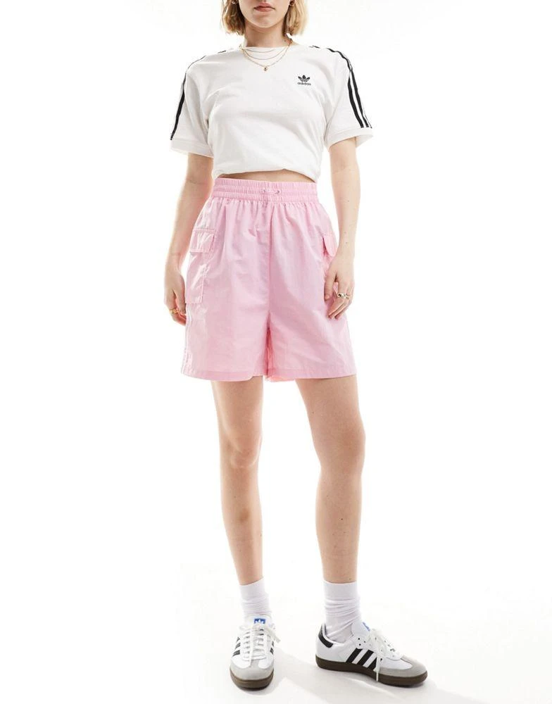 商品Adidas|adidas Originals three stripe cargos shorts in pink,价格¥260,第2张图片详细描述