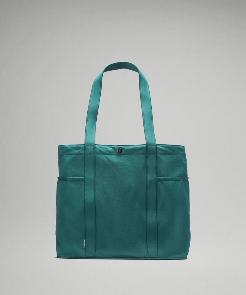 Daily Multi-Pocket Tote Bag 20L 商品