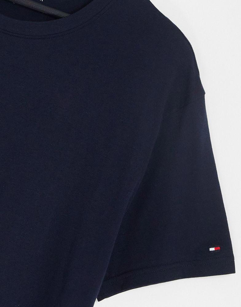 商品Tommy Hilfiger|Tommy Hilfiger loungewear t-shirt in navy co-ord,价格¥235,第6张图片详细描述