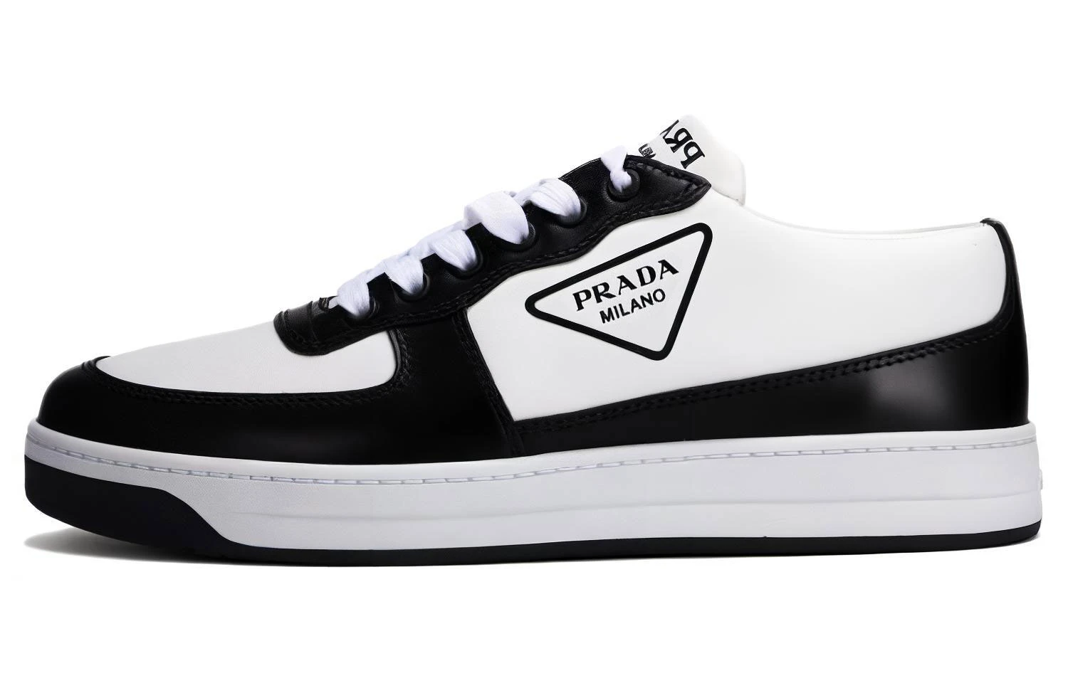商品[国内直发] Prada|普拉达 舒适百搭 低帮 板鞋 女款 黑白色,价格¥6578,第1张图片