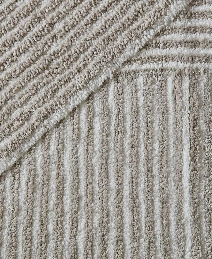 Luna Stripe Skid-Resistant Bath Rug 商品