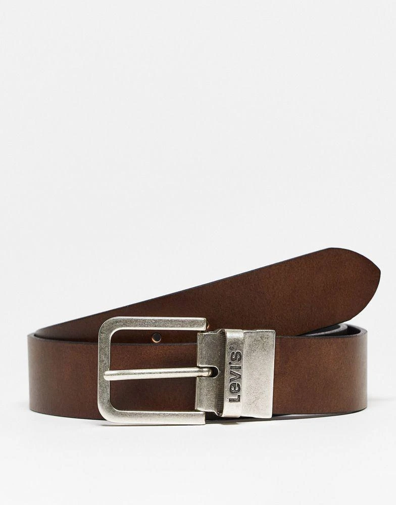 商品Levi's|Levi's reversible leather belt with buckle logo in black/brown,价格¥518,第1张图片