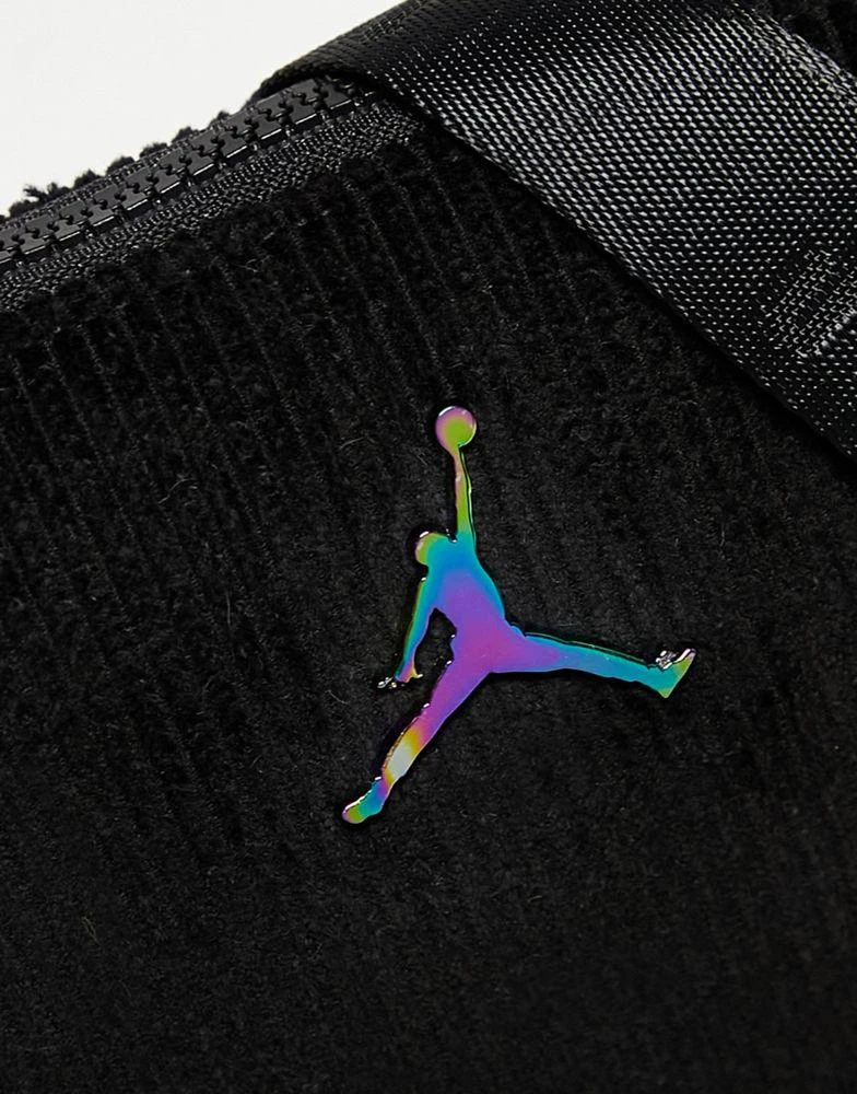 商品Jordan|Jordan mini corduroy crossbody bag in black,价格¥337,第4张图片详细描述