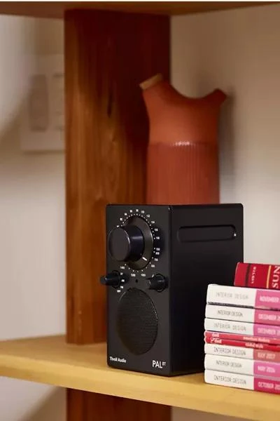 商品Tivoli Audio|Tivoli Audio PAL BT Bluetooth AM/FM Portable Radio & Speaker,价格¥1128,第1张图片