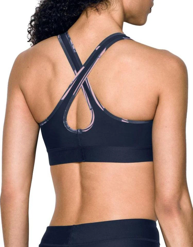 商品Under Armour|Crossback Debossed Sports Bra,价格¥302,第3张图片详细描述