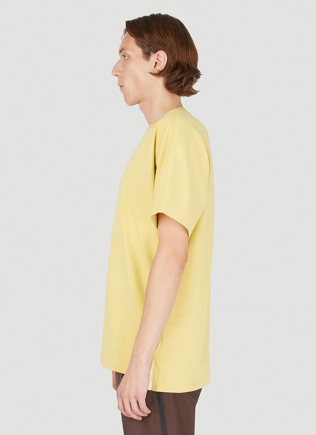 商品NIKE|Essentials Swoosh T-Shirt in Yellow,价格¥126,第5张图片详细描述