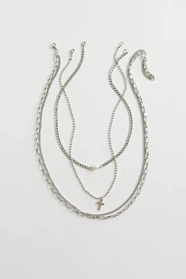 商品Urban Outfitters|Pearl & Cross Layering Necklace Set,价格¥188,第2张图片详细描述