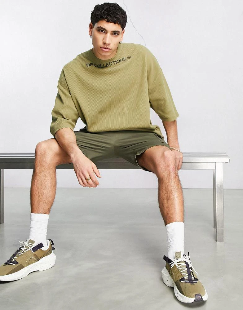 商品ASOS|ASOS Dark Future extreme oversized t-shirt in waffle fabric with logo prints in khaki,价格¥38,第4张图片详细描述