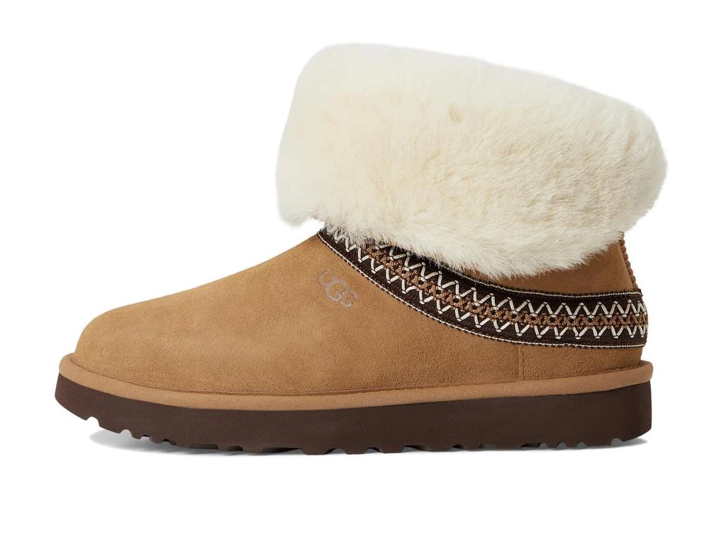 商品UGG|Classic Short Cresent,价格¥857,第4张图片详细描述