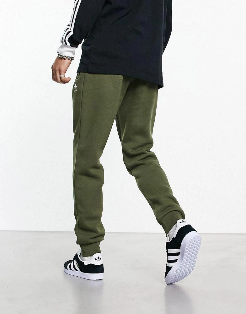 商品Adidas|adidas Originals Trefoil Essentials logo joggers in olive,价格¥256,第4张图片详细描述