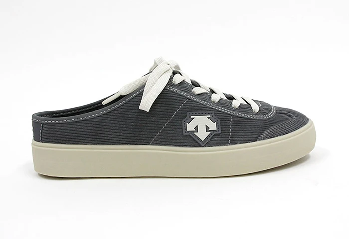 【享贝家】DESCENTE 迪桑特 帆布半拖休闲鞋 女款 深灰色 SM323LSN92-GRY0（现采购商品，下单后12天内发货） 商品
