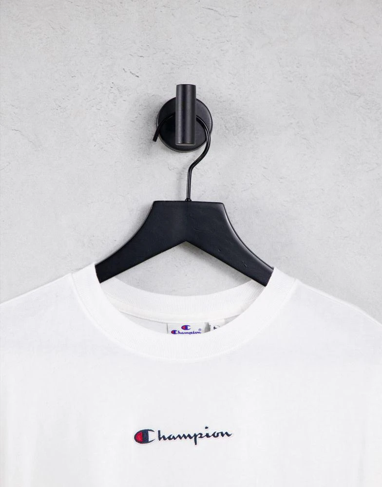 商品CHAMPION|Champion small logo boxy crop t-shirt in white,价格¥146,第4张图片详细描述