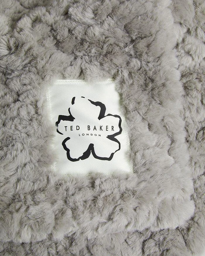 商品Ted Baker London|Furial Faux Fur Scarf,价格¥492,第2张图片详细描述