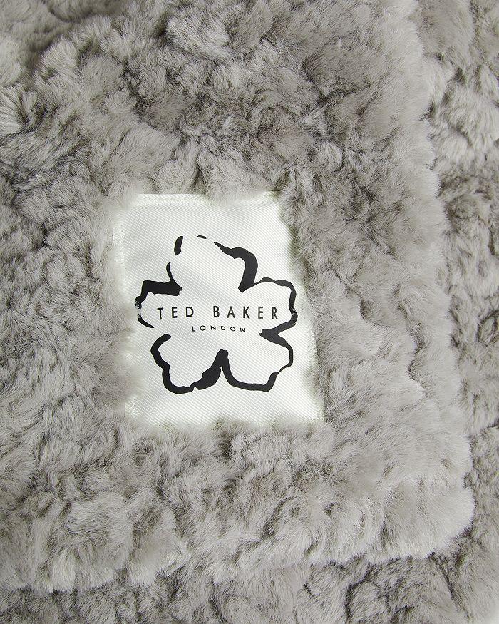 商品Ted Baker London|Furial Faux Fur Scarf,价格¥800,第4张图片详细描述