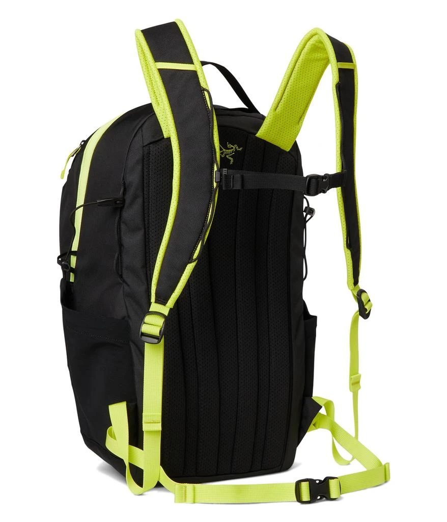 商品Arc'teryx|Mantis 26 Backpack,价格¥1277,第2张图片详细描述