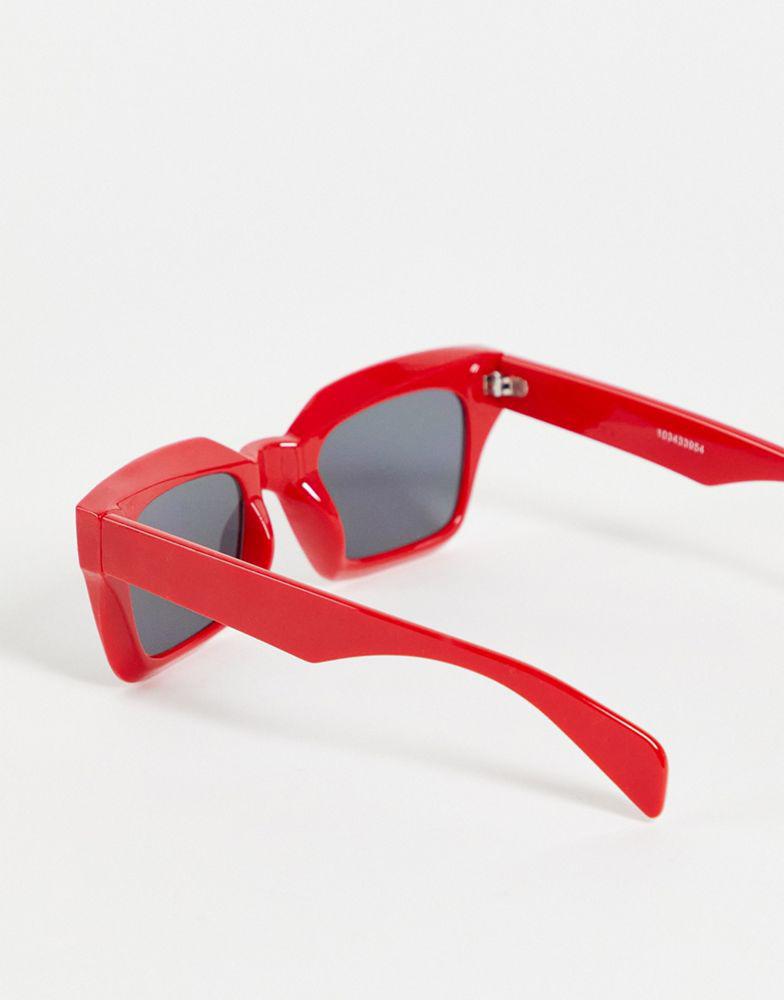 ASOS DESIGN chunky oversized square sunglasses in red with smoke lens商品第2张图片规格展示