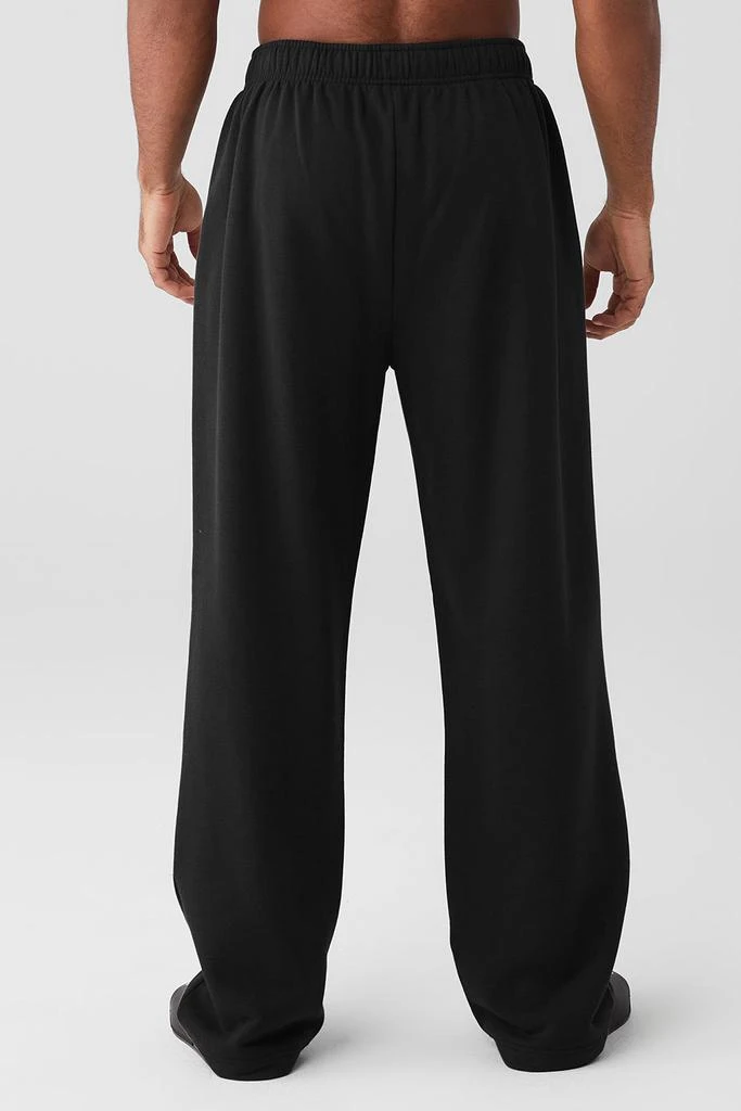 商品Alo|Accolade Straight Leg Sweatpant - Black,价格¥963,第2张图片详细描述