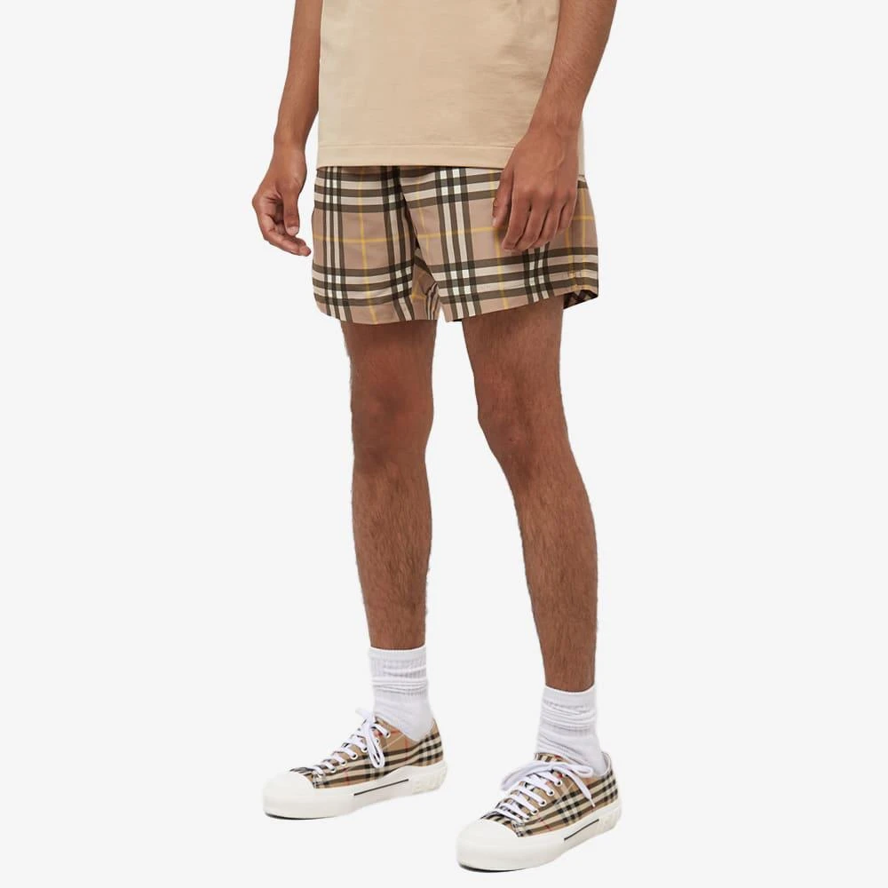 商品Burberry|Burberry Martin Swim Short,价格¥3432,第2张图片详细描述