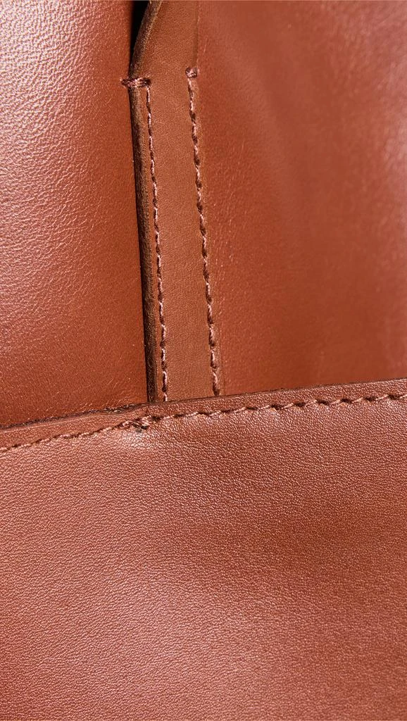 商品Madewell|The Essential Tote in Leather,价格¥1388,第4张图片详细描述