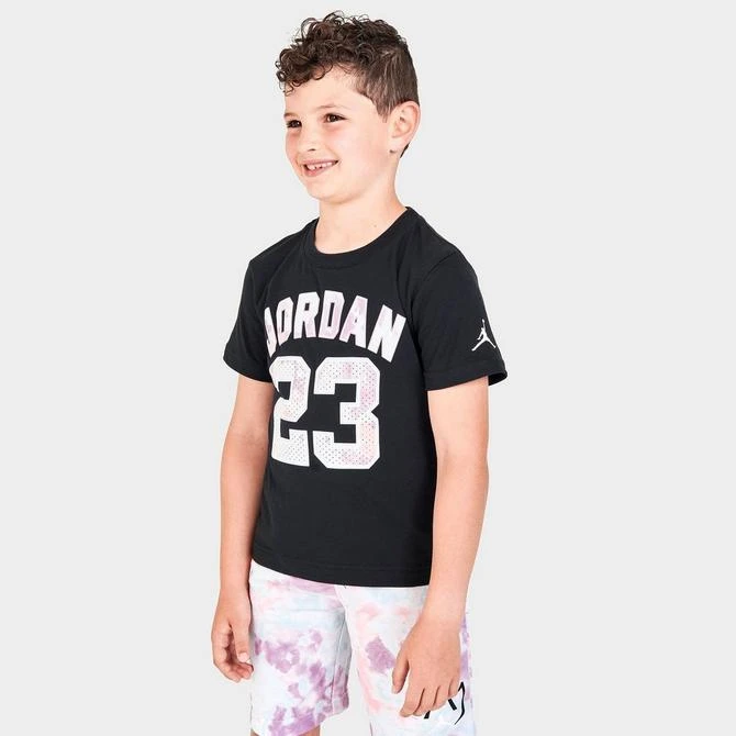 商品Jordan|Little Kids' Air Jordan Retro Sport DNA T-Shirt and Shorts Set,价格¥227,第3张图片详细描述