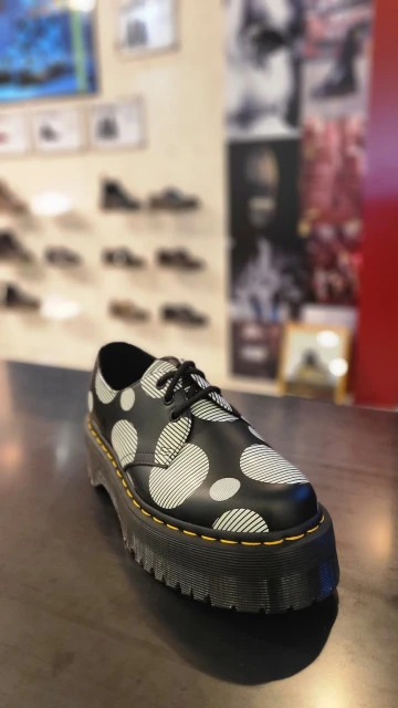 商品Dr. Martens|【Brilliant|包邮包税】马汀博士 马丁靴 1461 Quad Black+White Polka Dot Smooth 26879009,价格¥711,第1张图片