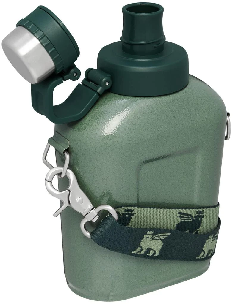 Stanley Legendary Classic Canteen 1.1 qt | Leakproof Drink Container with Strap | Stainless Steel Water Bottle with Lid | Camping, Hiking, Travel | BPA-Free 商品