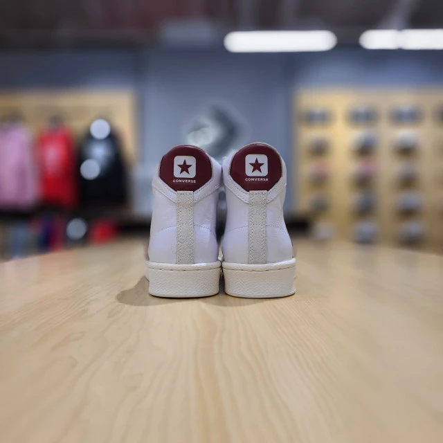 【韩国直邮|包邮包税】匡威 共用 PRO LEATHER HI 运动鞋 RED/EGRET 170648C 白色 商品
