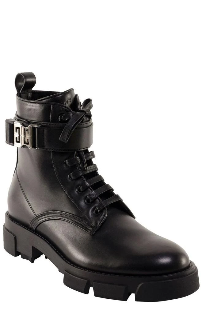 商品Givenchy|Givenchy Terra 4G Buckle Ankle Boots,价格¥5928,第2张图片详细描述